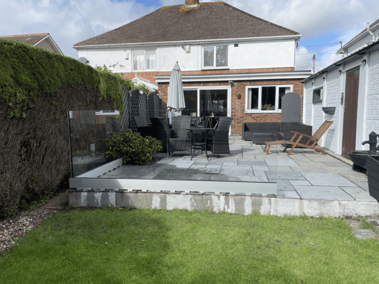 Glass balustrade Barry