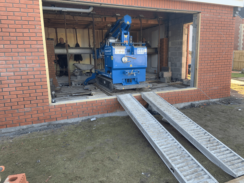 Hooka Crane Ideal for Smaller Spaces